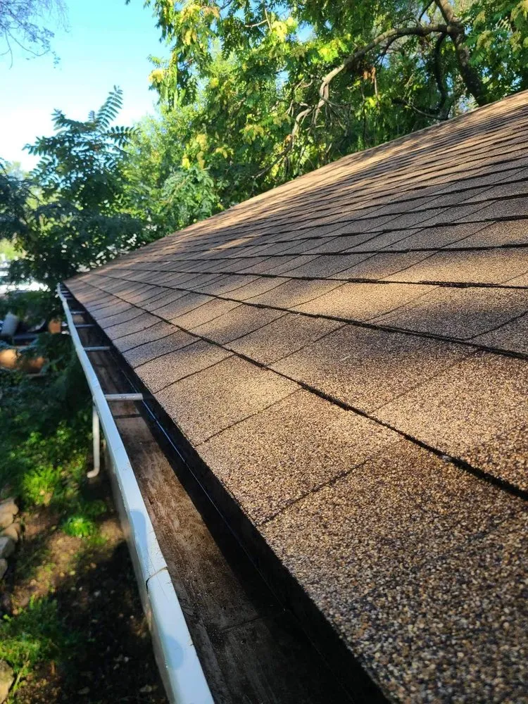 Slide of Elite exterior cleaning ICT