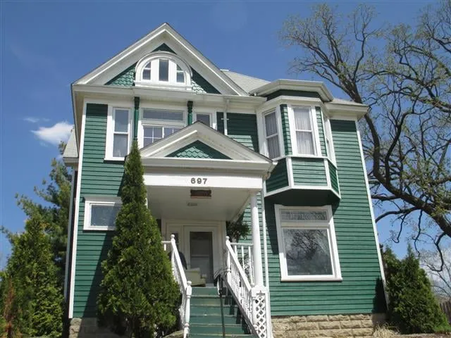 Slide of Elite Exteriors