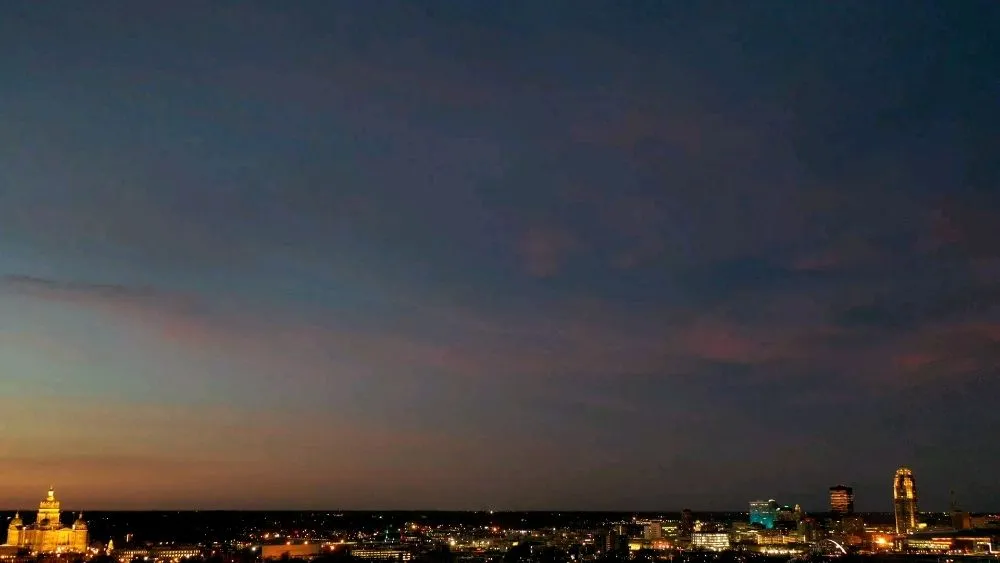 Slide of Elite Exteriors of Iowa