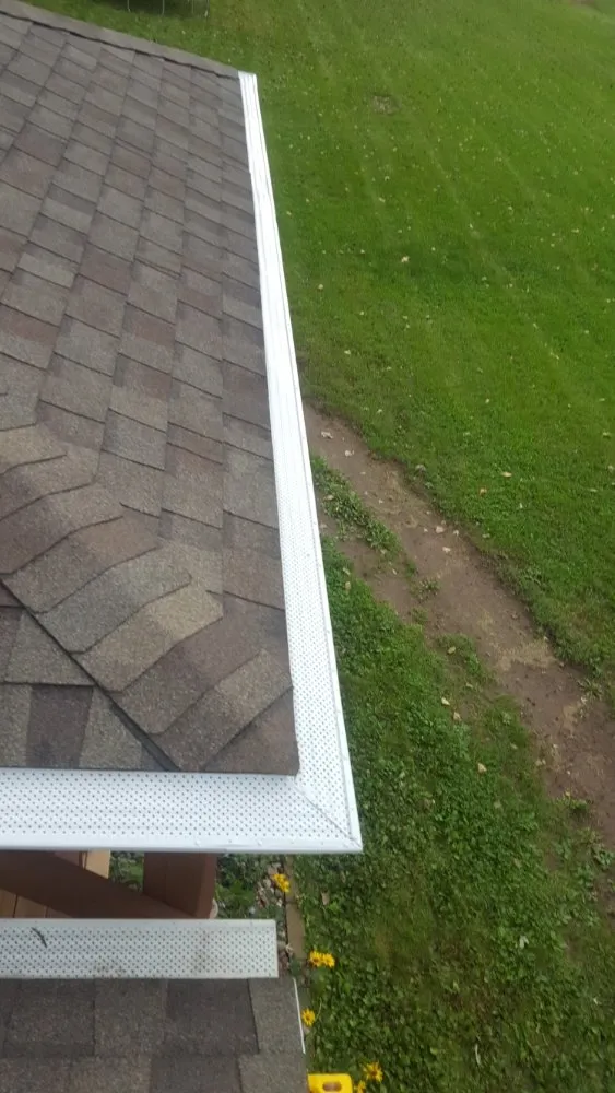 Slide of Elite Exteriors of Iowa