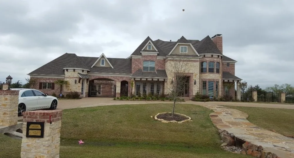 Slide of Elite Home & Commercial Contractors