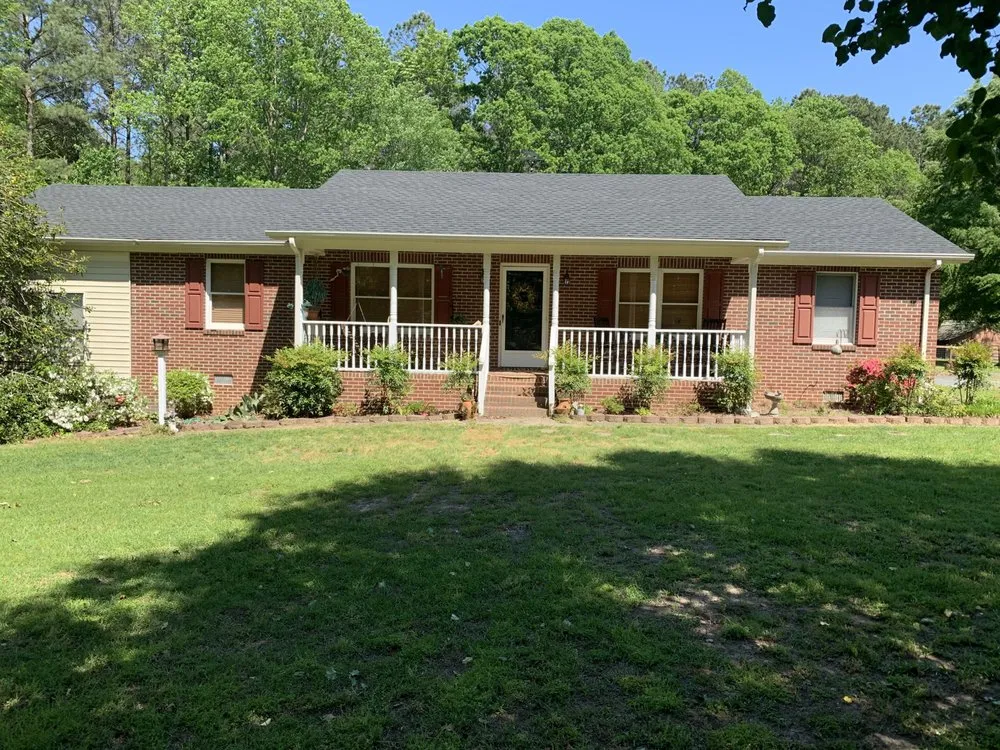 Slide of Elite Master Contractors