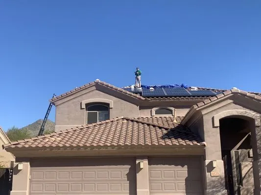 Elite Metal Construction Logo