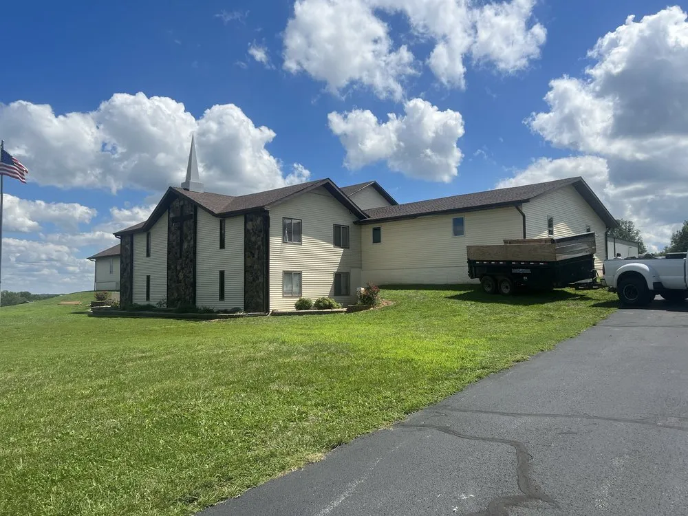 Slide of Elite Midnight Roofing