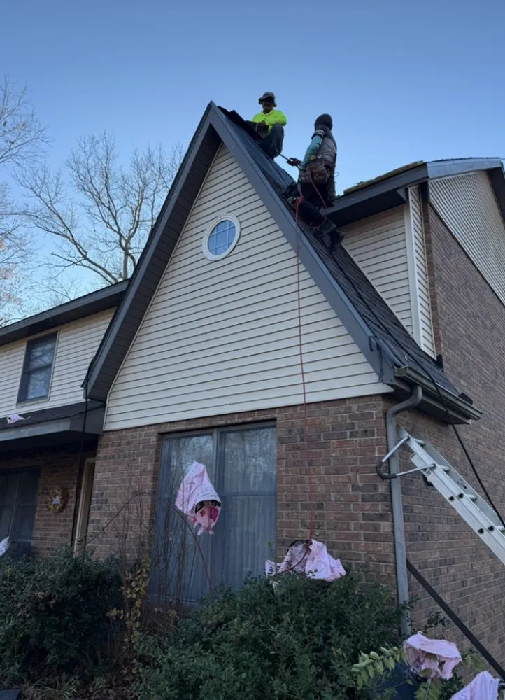 Slide of Elite Midnight Roofing