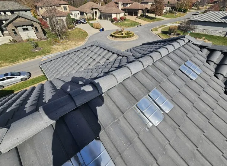 Slide of Elite Midnight Roofing