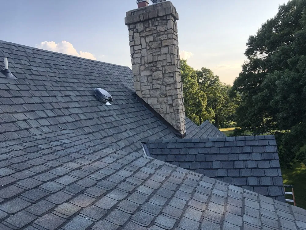 Slide of Elite Midnight Roofing