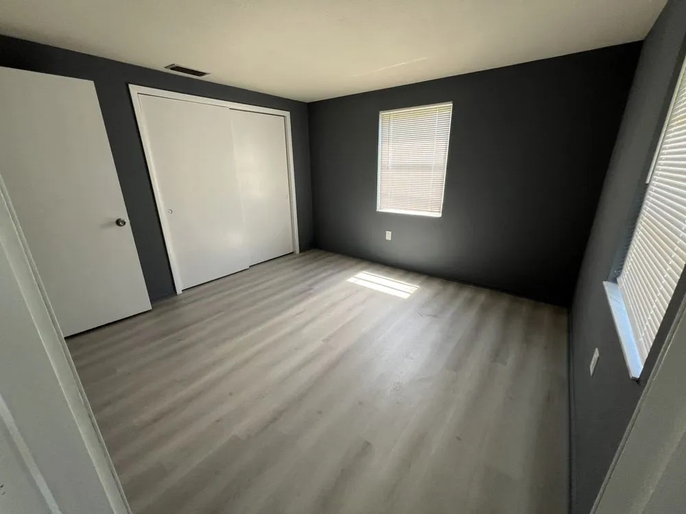 Slide of Elite Painting and Remodeling Services