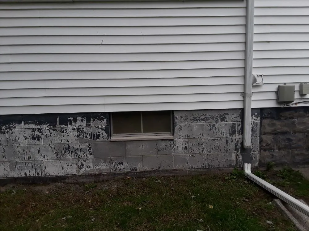 Slide of Elite Power Washing and Contracting