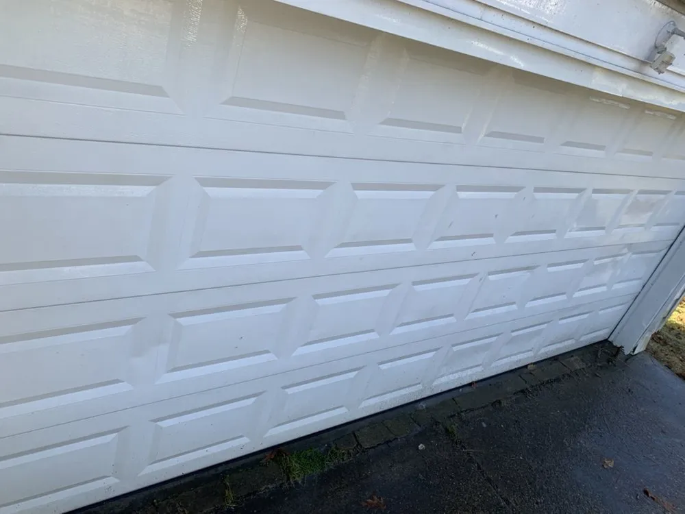 Slide of Elite Power Washing and Contracting