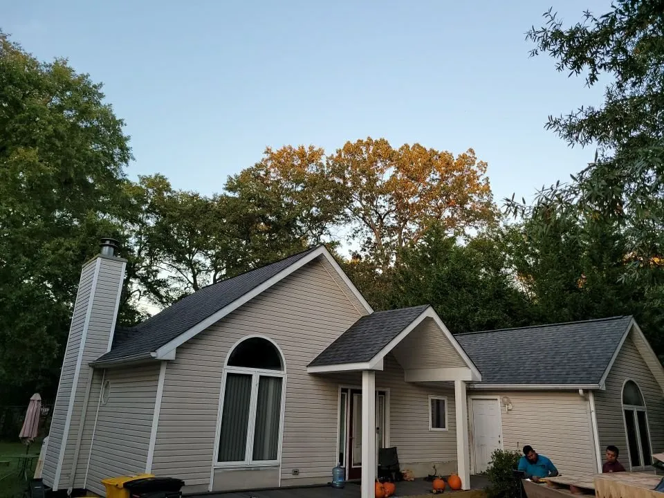 Expert shingle roofing service in Sunderland, MD - Elite Project Services