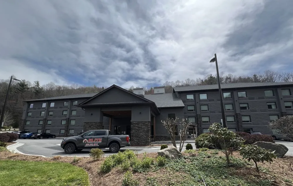 Slide of Elite Roof and Solar