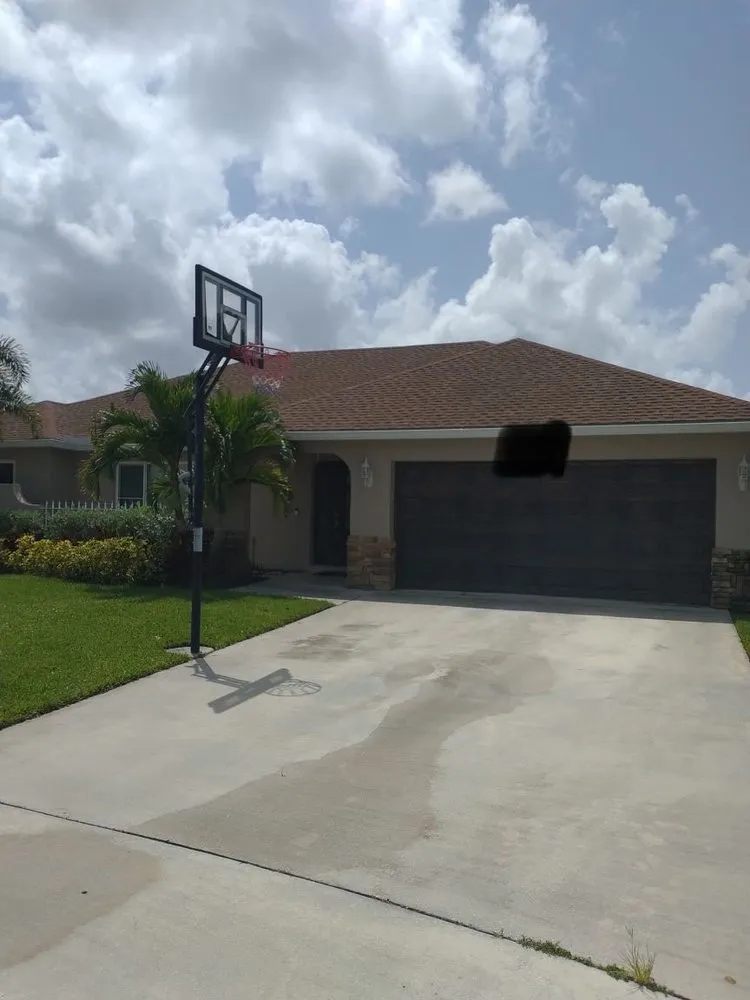 Slide of Elite Roof Cleaning