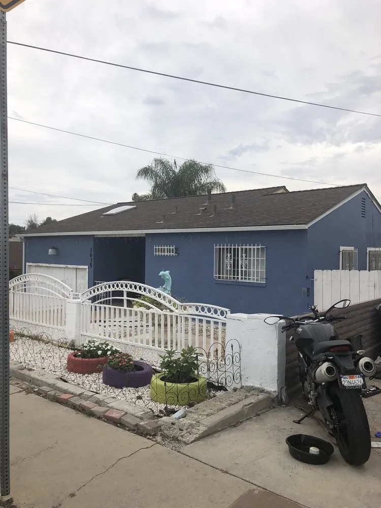 Slide of Elite Roof Services