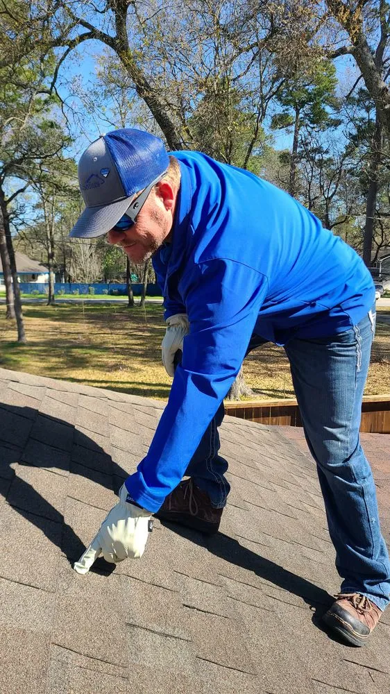 Slide of Elite Roofers