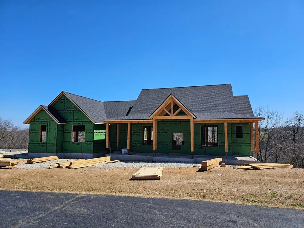 Licensed roof inspection experts serving Humansville, MO - Elite Roofing & Construction