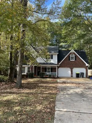 Elite Roofing & Gutters Logo