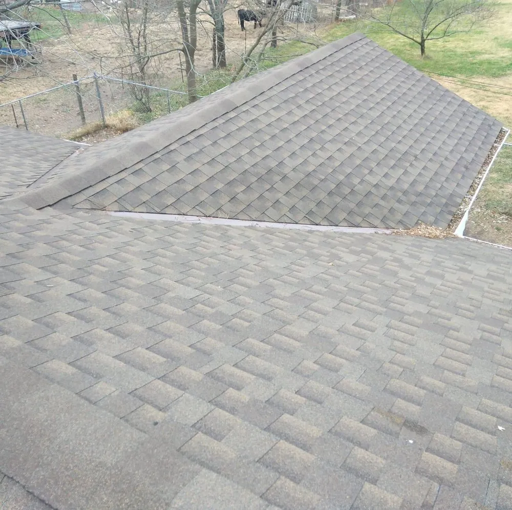 Professional roof repair experts serving Jamesport, MO - Elite Roofing & Siding
