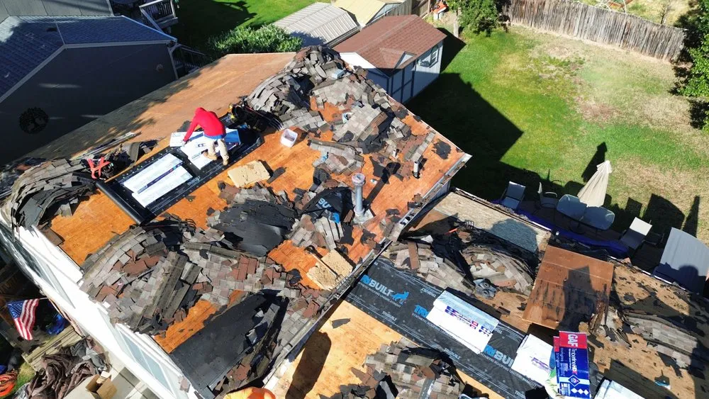 Slide of Elite Roofing & Solar