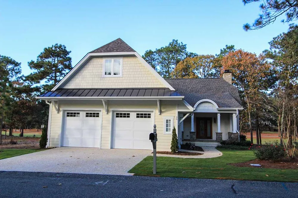 Slide of Elite Roofing