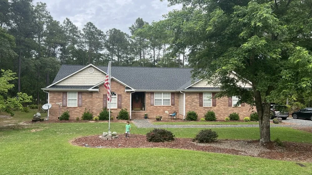 Slide of Elite Roofing