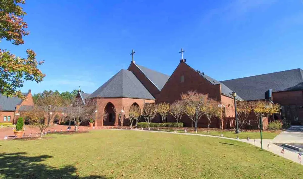 Slide of Elite Roofing