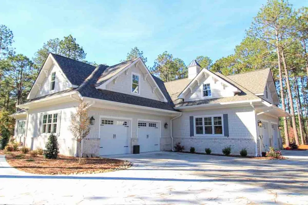 Slide of Elite Roofing