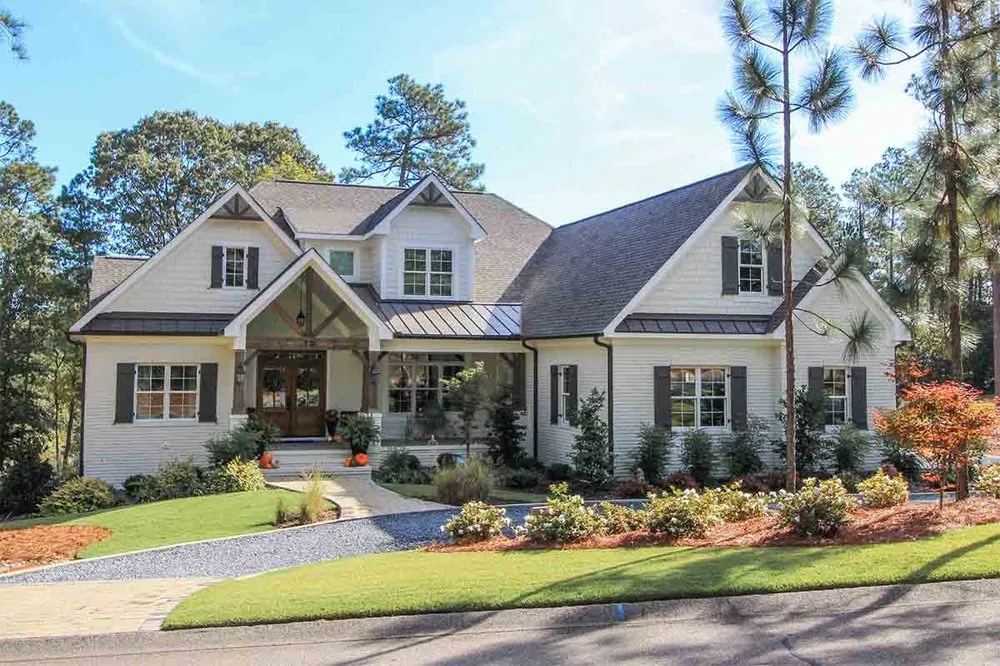 Slide of Elite Roofing