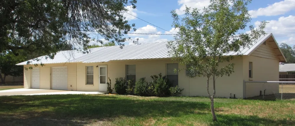 Slide of Elite Roofing and Consulting