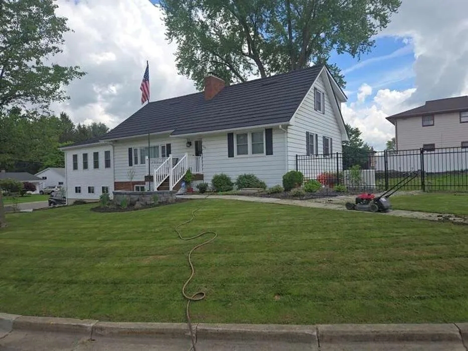 Professional flat roof repair for fast service across McDonough, NY - Elite Roofing And Contracting