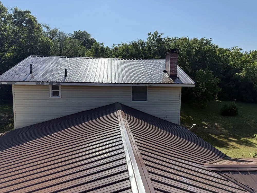 Slide of Elite Roofing and Guttering