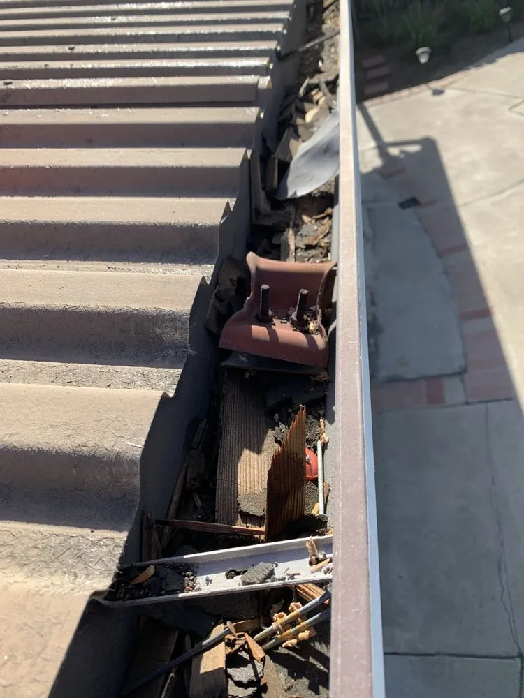 Slide of Elite Roofing and Solar Solutions