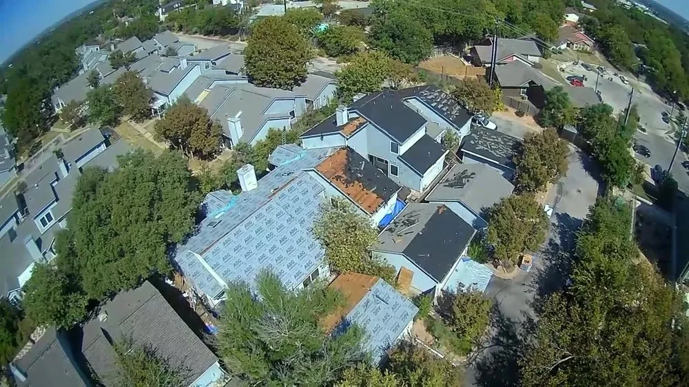 Slide of Elite Roofing