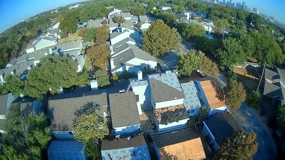 Slide of Elite Roofing