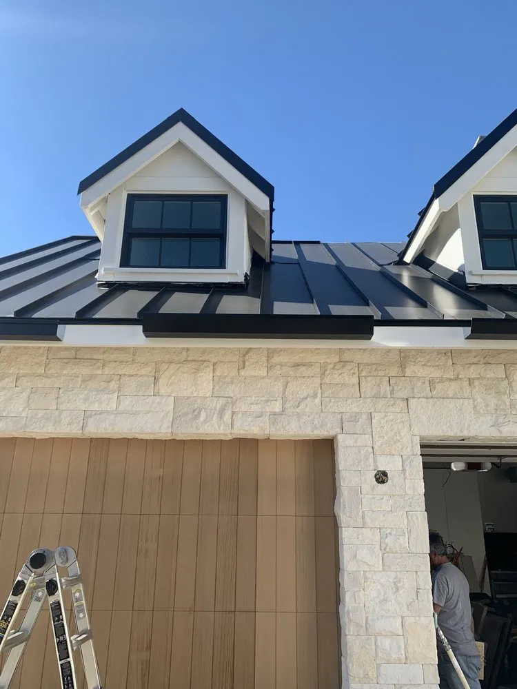 Slide of Elite Roofing