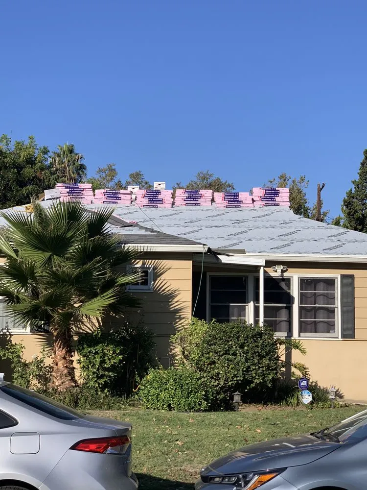 Slide of Elite Roofing