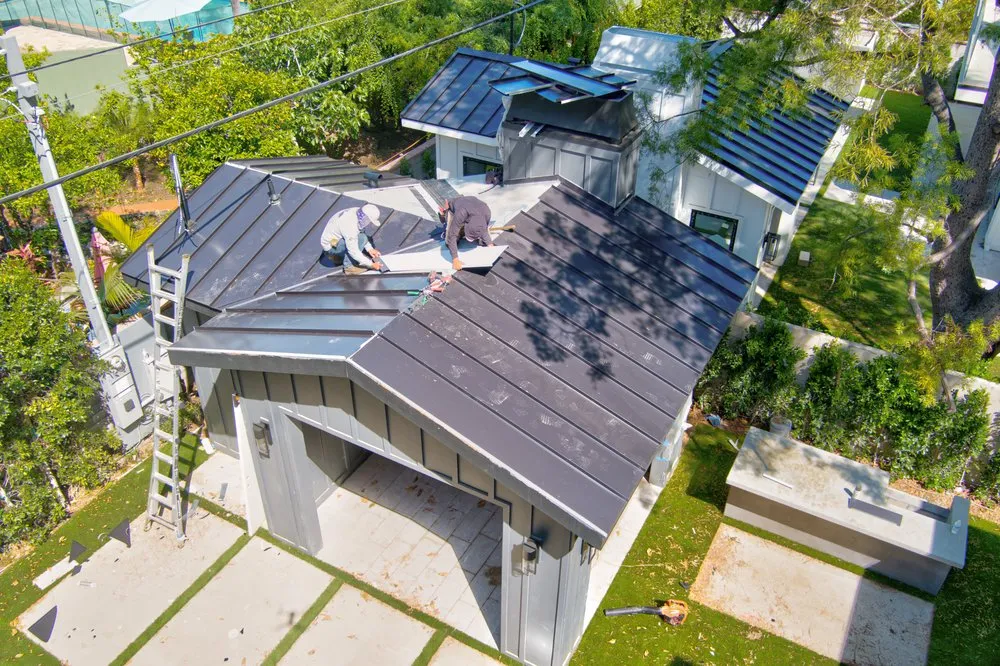 Slide of Elite Roofing