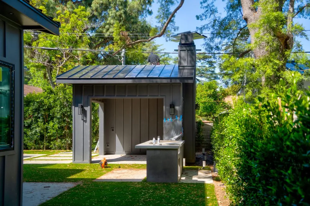 Slide of Elite Roofing