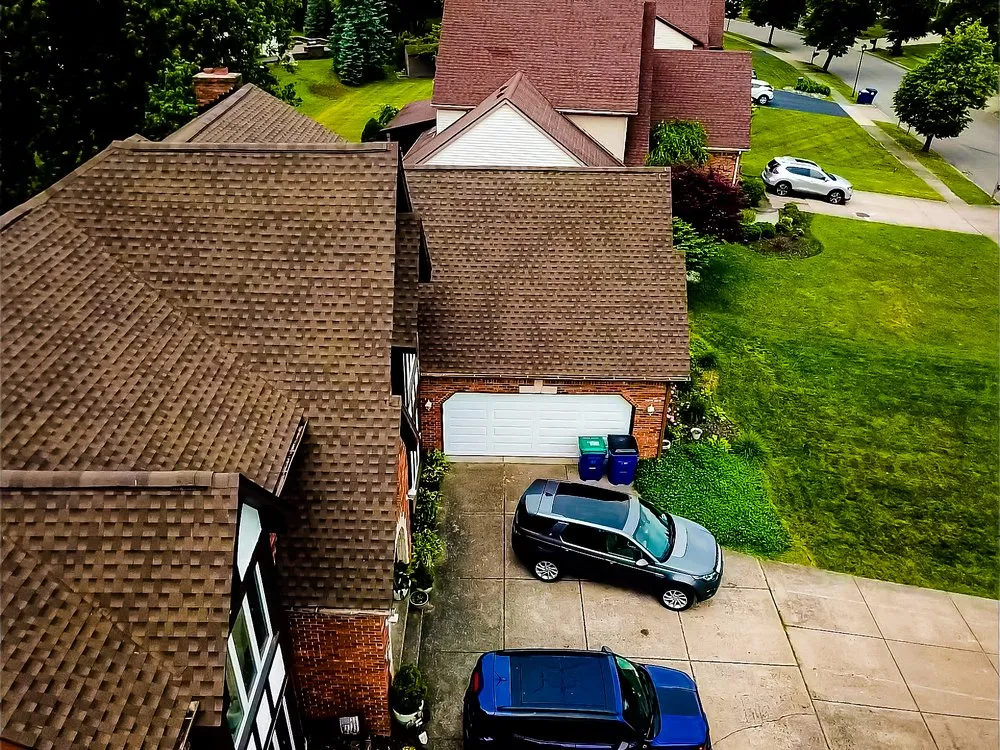 Slide of Elite Roofing of WNY