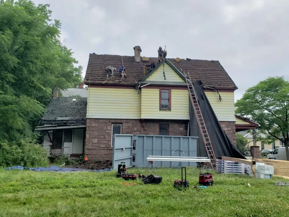 Slide of Elite Roofing of WNY