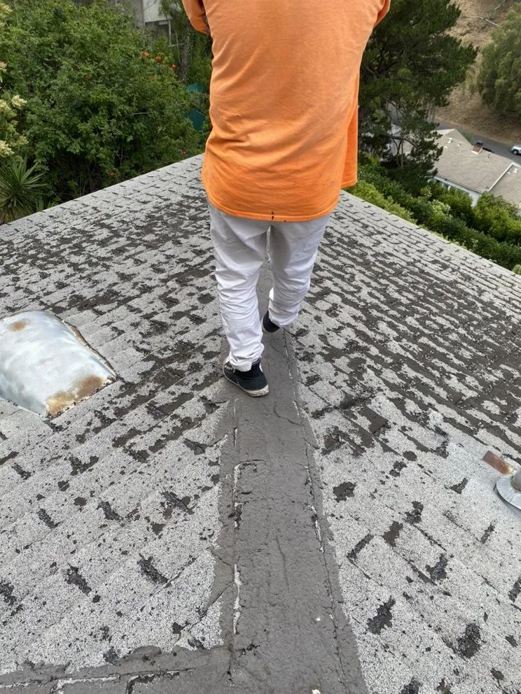 Slide of Elite Roofing