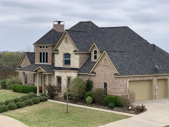 Slide of Elite Roofing