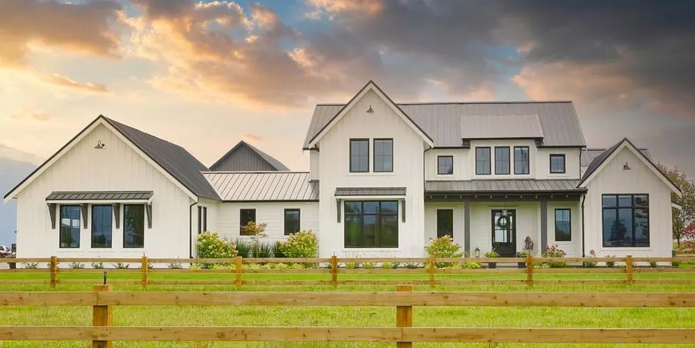 Slide of Elite Roofing Pros