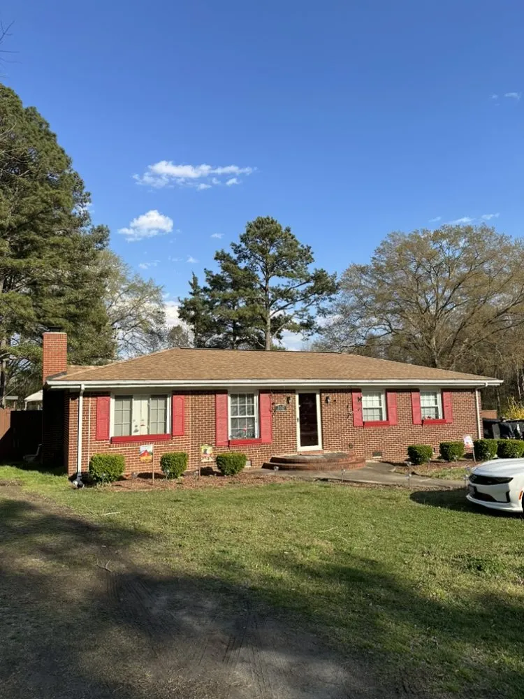 Slide of Elite Roofing Service