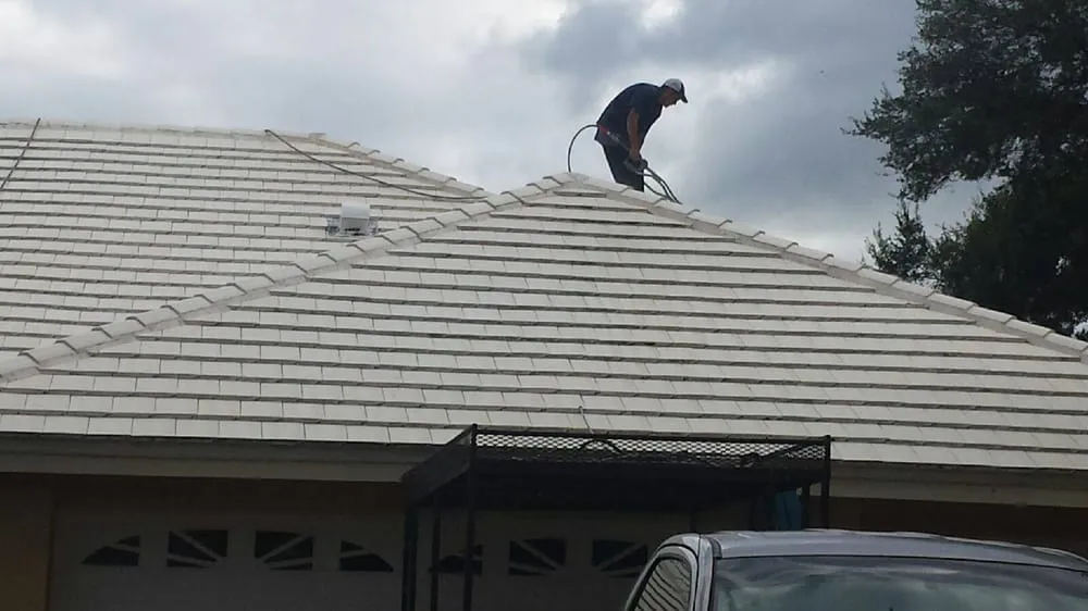 Slide of Elite Roofing Services