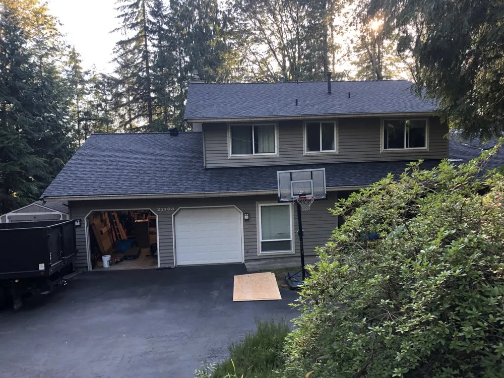 Slide of Elite Roofing