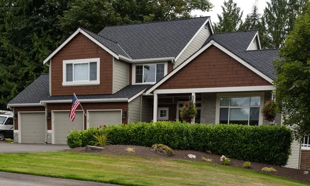 Slide of Elite Roofing