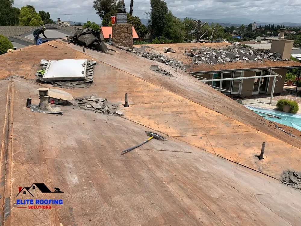 Slide of Elite Roofing Solutions