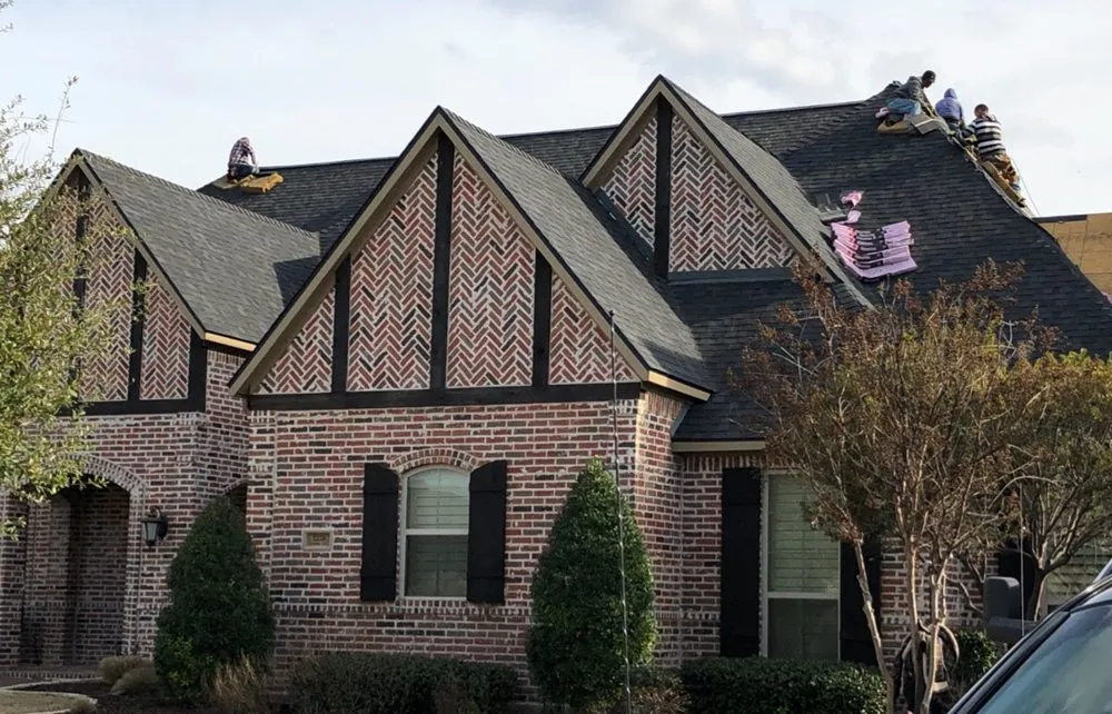 Slide of Elite Roofing