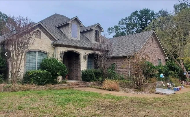 Slide of Elite Roofing